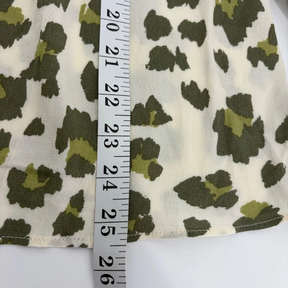 LOFT Women Large White Olive Green Leopard Print Rayon Button Front Blouse L‎